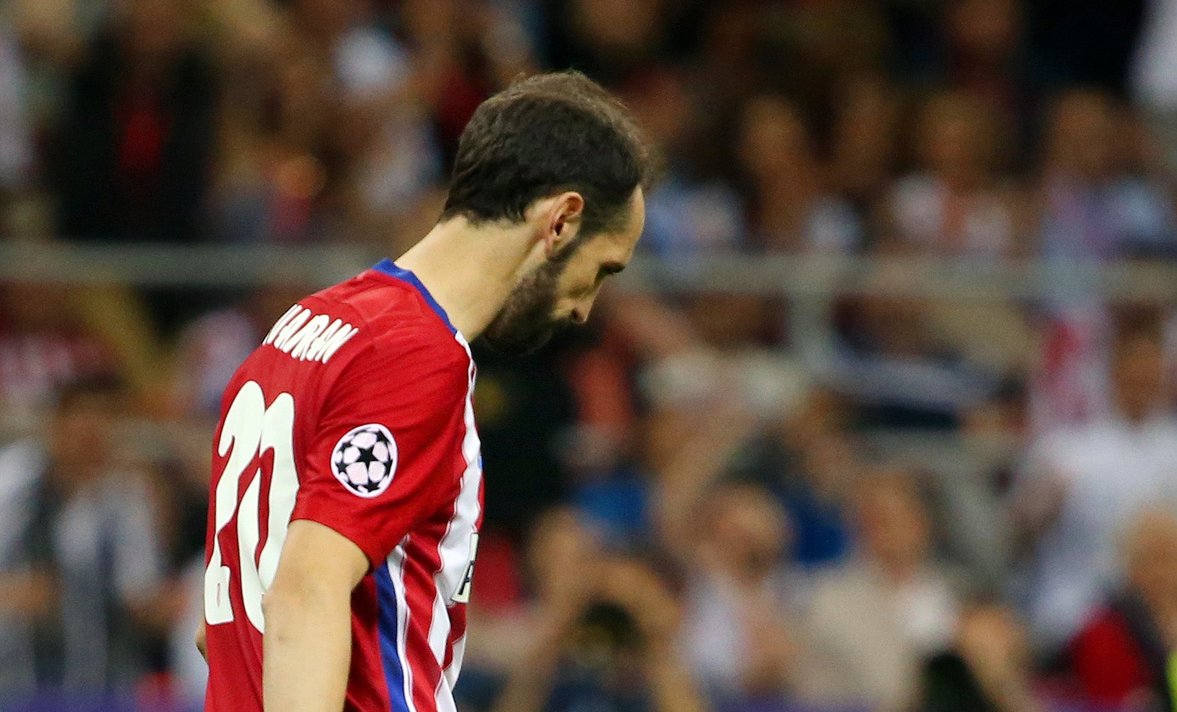 Juanfran: "El destino nos debe dos Champions League" Juanfran: "El destino nos debe dos Champions League"