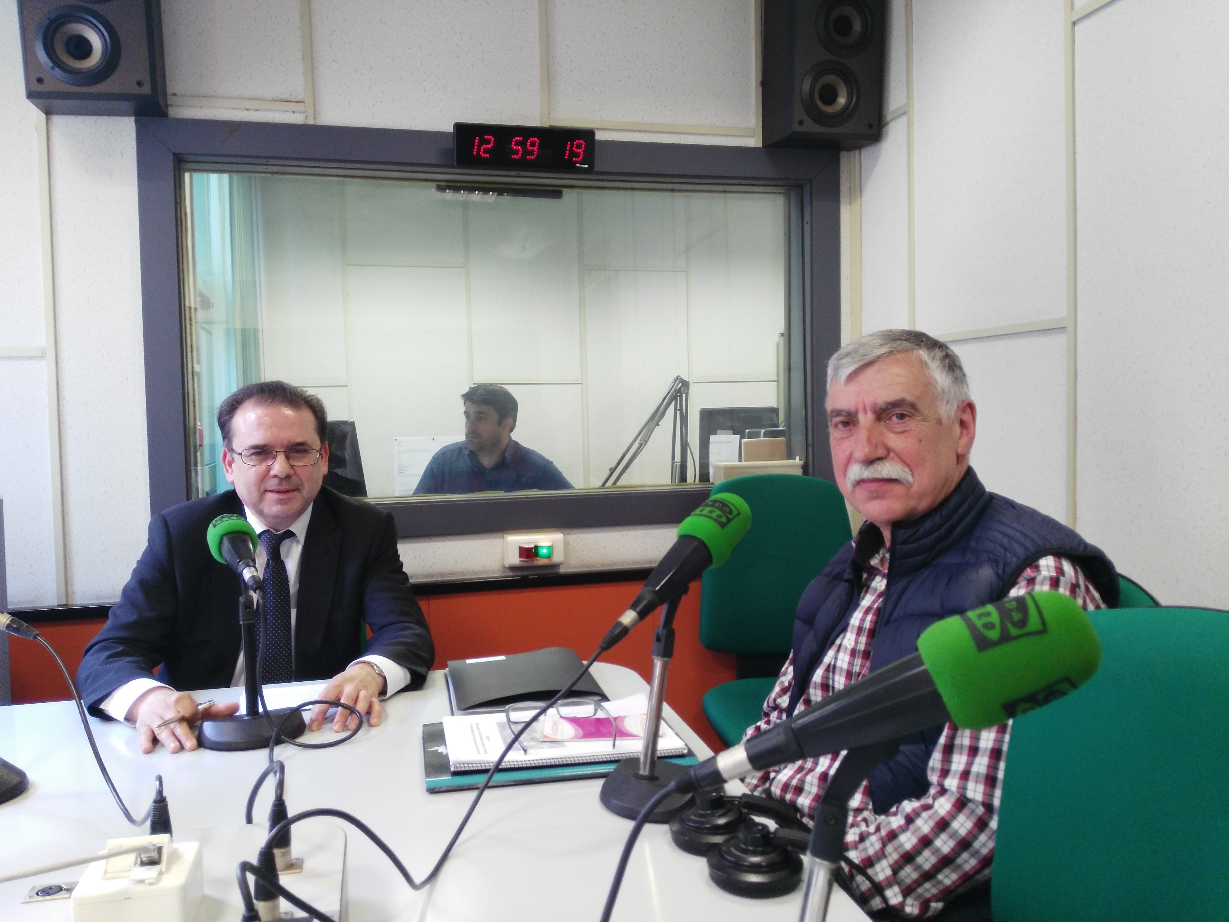 Gijón en la Onda 02/06/2016 con Ana Fierro Gijón en la Onda 02/06/2016 con Ana Fierro