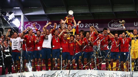 Iker Casillas levanta la Eurocopa del a&ntilde;o 2012