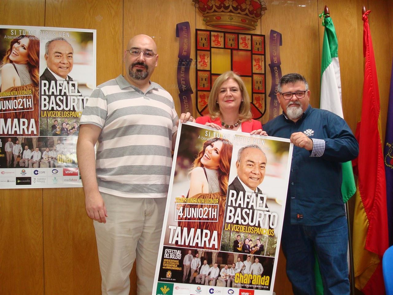 Jaén en la Onda con Nicolás Hidalgo 03/06/2016 Festival del Bolero en Jaén Jaén en la Onda con Nicolás Hidalgo 03/06/2016 Festival del Bolero en Jaén