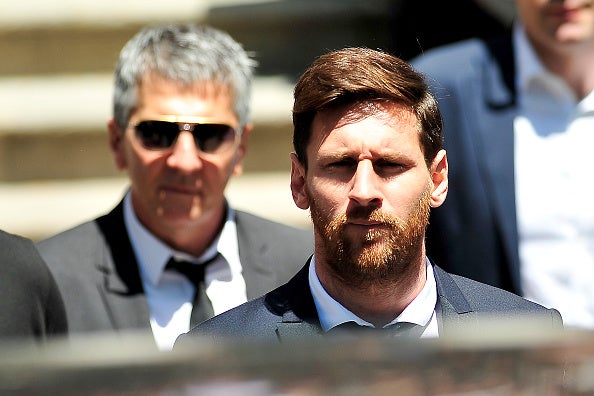 <p>Panamá investiga a Leo Messi por "operaciones sospechosas" tras su condena en España</p> <p>Panamá investiga a Leo Messi por "operaciones sospechosas" tras su condena en España</p>