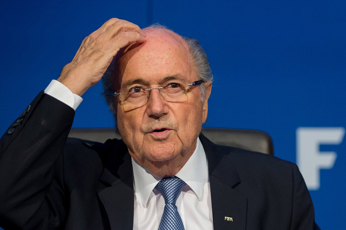 Blatter irá al Mundial de Rusia invitado por Putin pese a tener una prohibición para participar en actividades de fútbol Blatter irá al Mundial de Rusia invitado por Putin pese a tener una prohibición para participar en actividades de fútbol