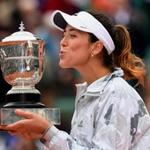 Muguruza besa su Roland Garros Muguruza besa su Roland Garros