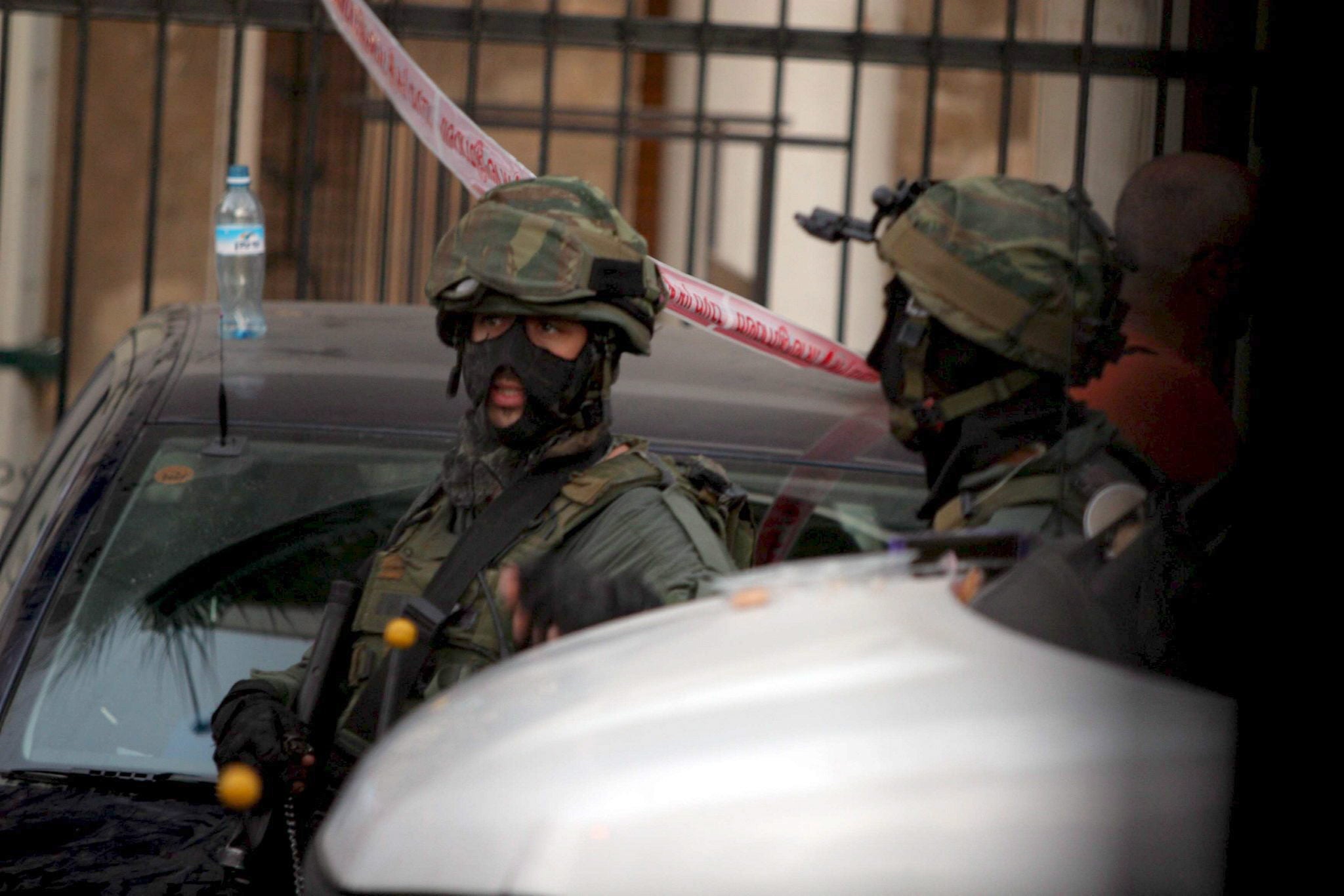 Al menos 3 muertos en un ataque en un centro comercial de Tel Aviv Al menos 3 muertos en un ataque en un centro comercial de Tel Aviv
