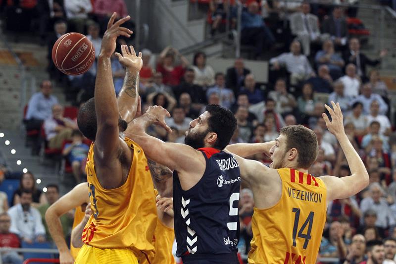 Baloncesto: El Baskonia fuerza el cuarto partido y Lebron James quiere rescatar a los Cavs Baloncesto: El Baskonia fuerza el cuarto partido y Lebron James quiere rescatar a los Cavs