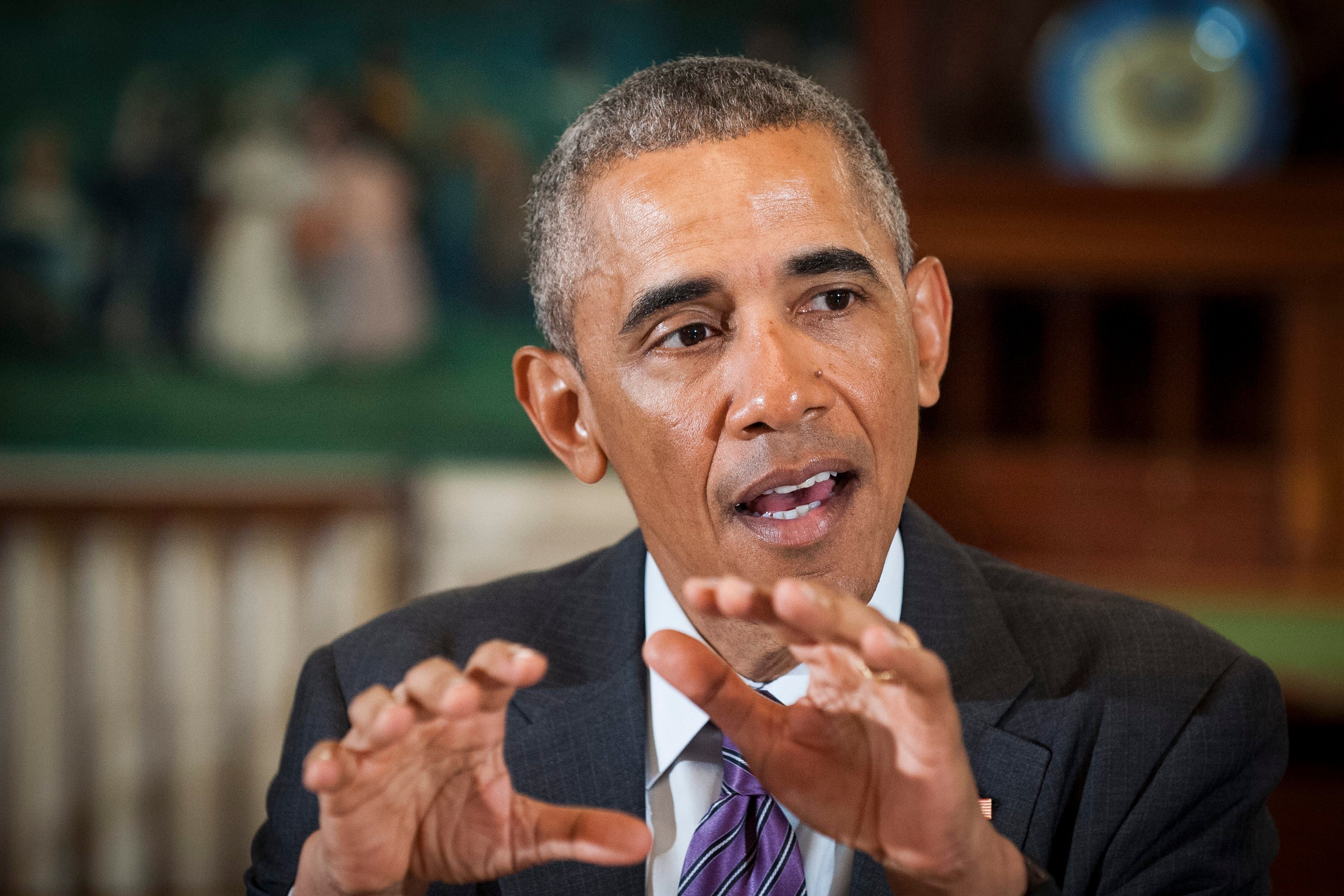 Obama apoya públicamente la candidatura de Clinton en avance hacia la unidad demócrata Obama apoya públicamente la candidatura de Clinton en avance hacia la unidad demócrata
