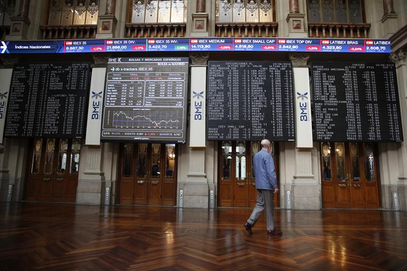 El euro y las bolsas europeas, al alza tras el triunfo de Macron en Francia El euro y las bolsas europeas, al alza tras el triunfo de Macron en Francia