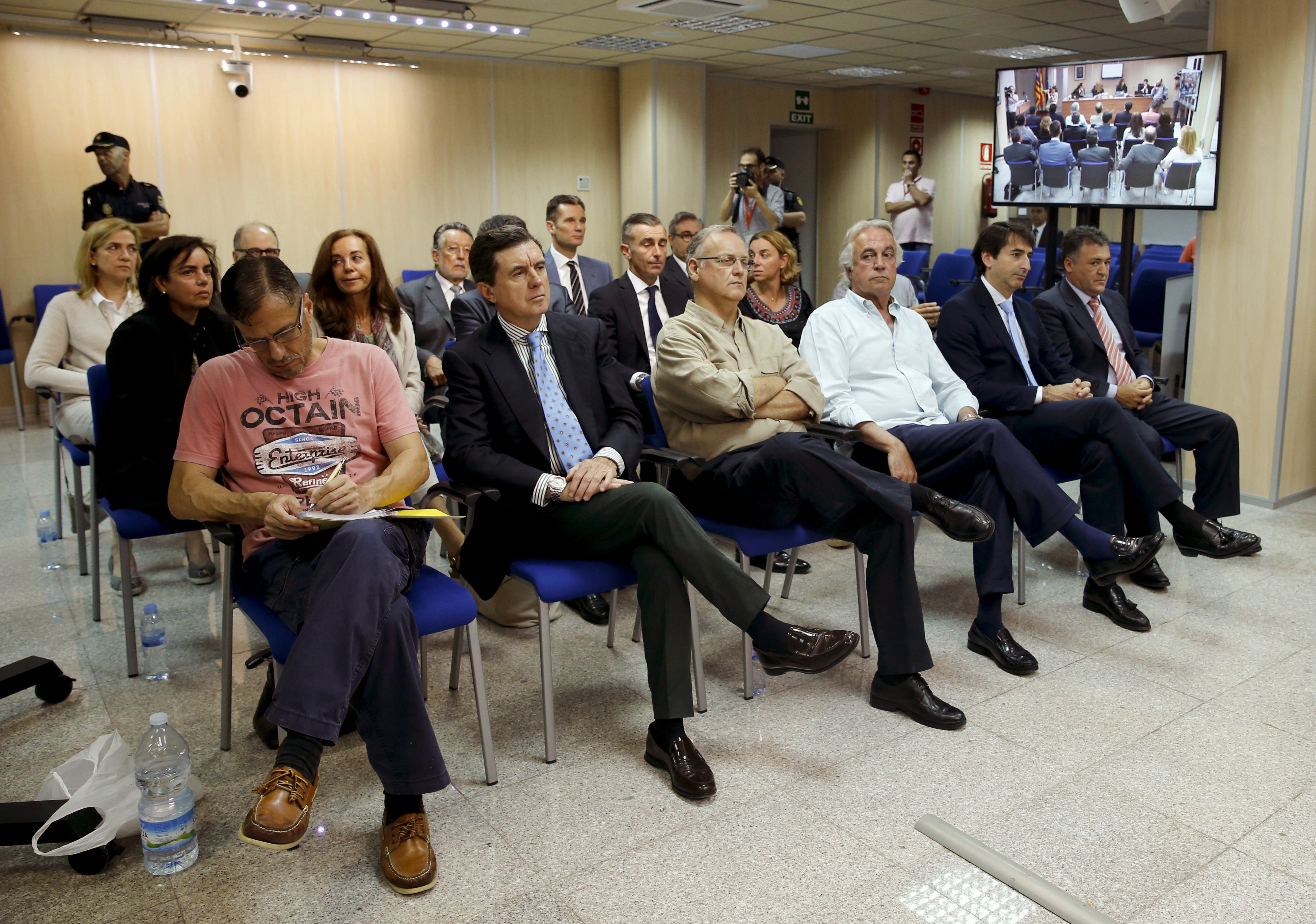 La infanta Cristina y el resto de acusados darán a conocer sus peticiones frente a las de las acusaciones La infanta Cristina y el resto de acusados darán a conocer sus peticiones frente a las de las acusaciones