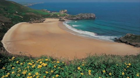 Playa de Torimbia, en Asturias, la mejor naturista de Espa&ntilde;a, seg&uacute;n el r&aacute;nking