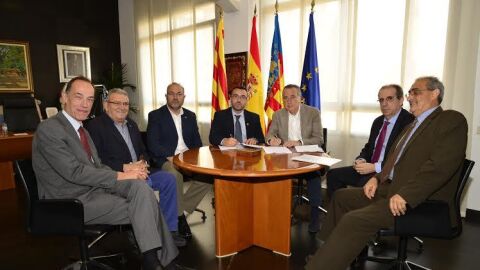 Signatura conveni Vila-real