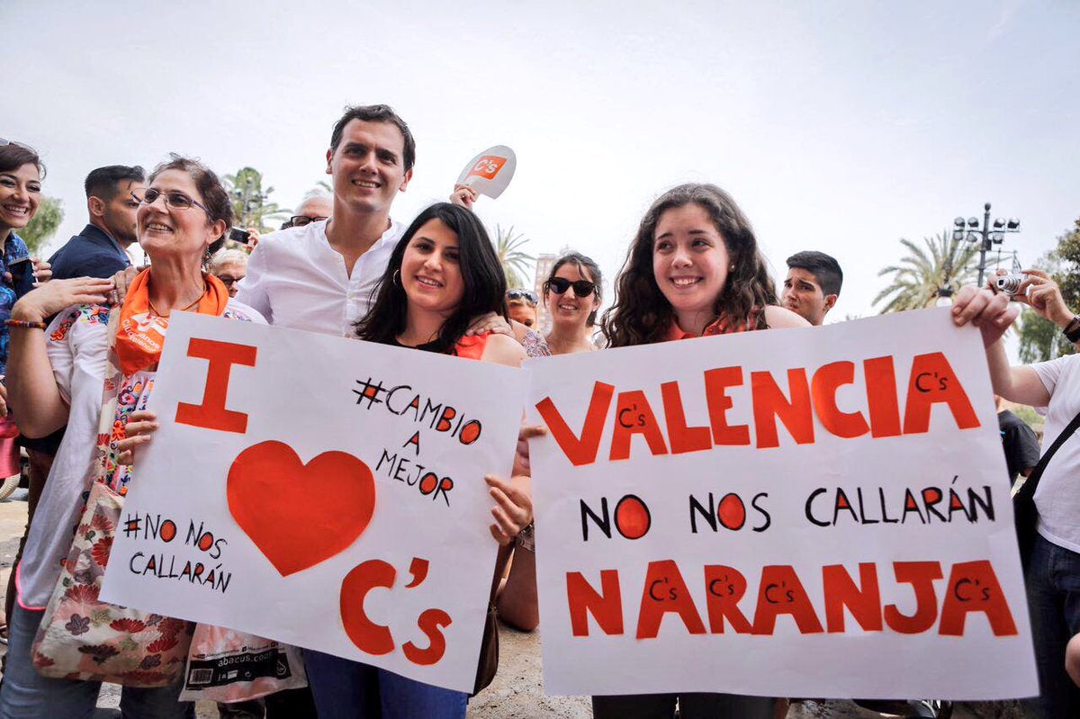 Rivera promete un fondo de cohesión único para toda España sin privilegios Rivera promete un fondo de cohesión único para toda España sin privilegios