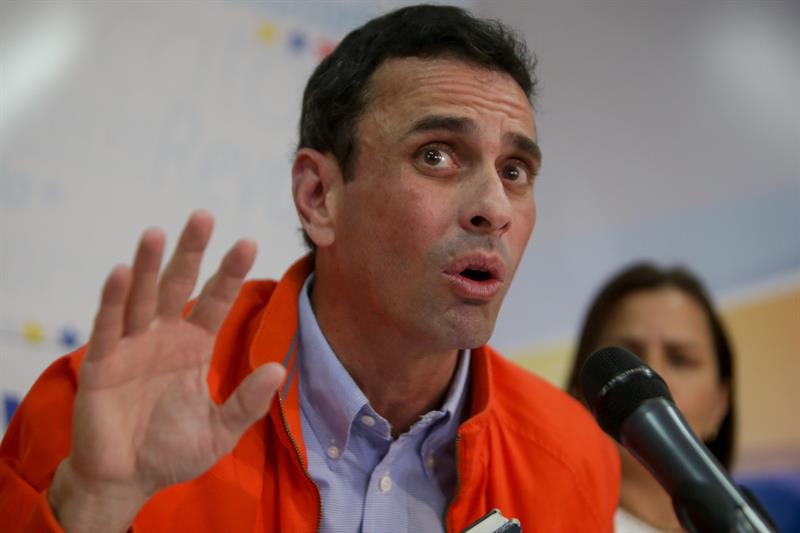 Capriles llama a retomar las manifestaciones contra Maduro en toda Venezuela Capriles llama a retomar las manifestaciones contra Maduro en toda Venezuela
