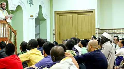 El imán de la mezquita del Centro Cultural Islámico de Valencia El imán de la mezquita del Centro Cultural Islámico de Valencia