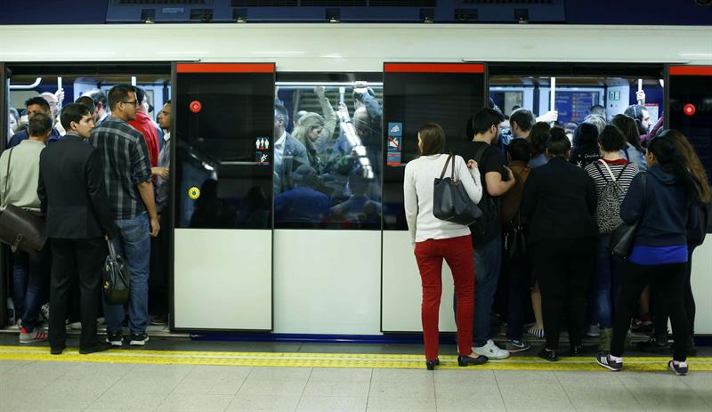 La huelga de Metro en Madrid tiene un seguimiento del 94% según la empresa y del 100% según los sindicatos La huelga de Metro en Madrid tiene un seguimiento del 94% según la empresa y del 100% según los sindicatos