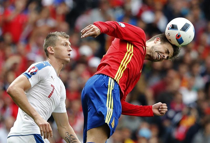 Las preguntas de Amón: ¿Será declarado Piqué persona non grata en Cataluña? Las preguntas de Amón: ¿Será declarado Piqué persona non grata en Cataluña?