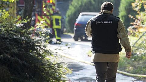 Daesh reivindica el asesinato de un polic&iacute;a y su pareja cerca de Par&iacute;s