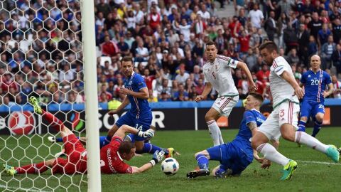 Encuentro entre la selecci&oacute;n de Hungr&iacute;a y la de Islandia