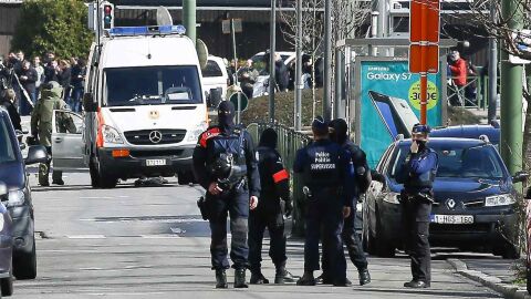 Agentes de la polic&iacute;a belga
