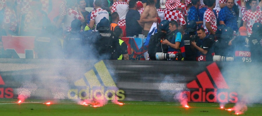 Bengalas en el Croacia - República Checa Bengalas en el Croacia - República Checa