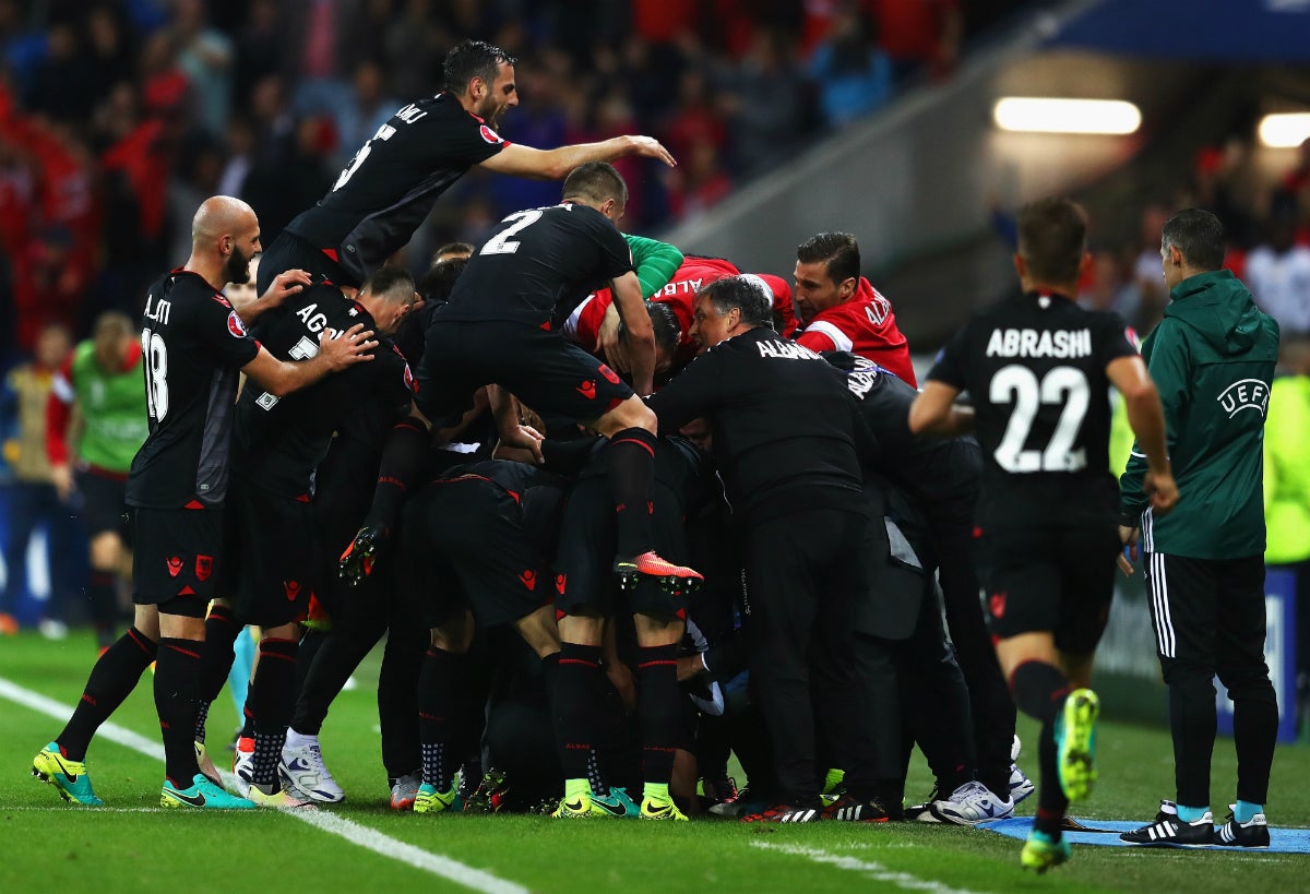 Albania elimina a Rumanía y sueña con los octavos de final Albania elimina a Rumanía y sueña con los octavos de final