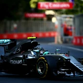 Rosberg luce Mercedes en Bakú Rosberg luce Mercedes en Bakú