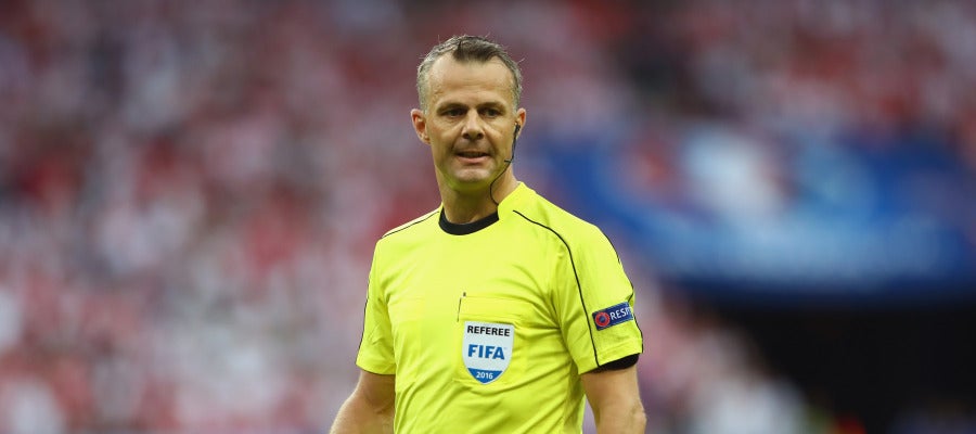 El holandés Björn Kuipers durante un partido de la Eurocopa 2016 El holandés Björn Kuipers durante un partido de la Eurocopa 2016