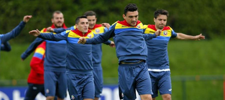 La selección de Rumanía durante un entrenamiento La selección de Rumanía durante un entrenamiento