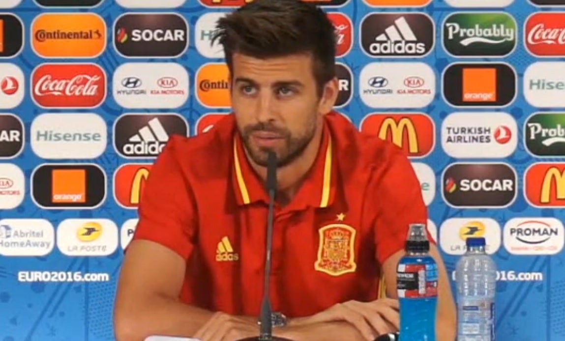 Gerard Piqué: "No hay que darle más vueltas, han sido mejores" Gerard Piqué: "No hay que darle más vueltas, han sido mejores"