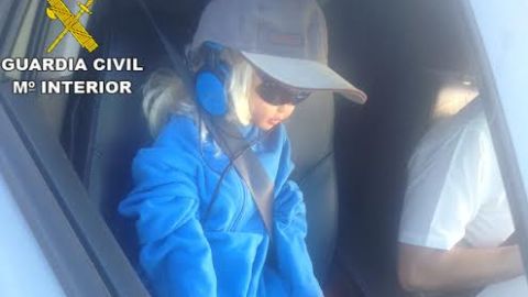 Mu&ntilde;eca que el conductor llevaba como copiloto para poder circular por el BUS VAO de la A6