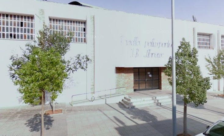 El col·legi electoral del Campió Llorens es trasllada als baixos del Madrigal El col·legi electoral del Campió Llorens es trasllada als baixos del Madrigal