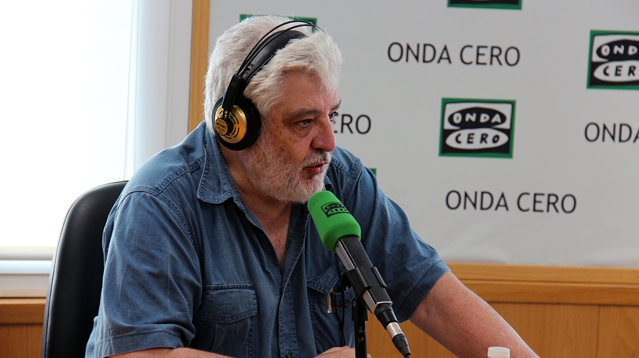 Vicente Romero: “Siempre acabas callándote muchas más cosas de las que cuentas” Vicente Romero: “Siempre acabas callándote muchas más cosas de las que cuentas”