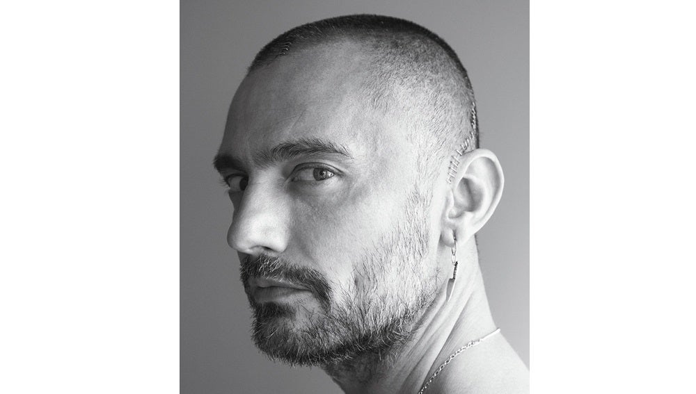 Imagen de David Delfín en su entrevista para la revista Vogue