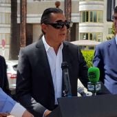 Scariolo en el acto de homenaje en el que descubrió una estrella con su nombre en el bulevar de Puerto Banús