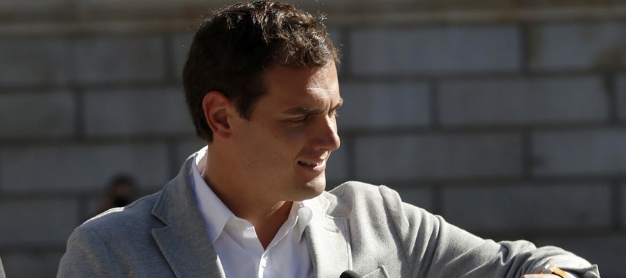 Albert Rivera en un acto de campaña Albert Rivera en un acto de campaña