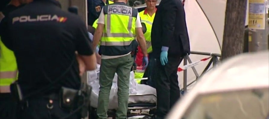 Frame 20.279752 de: La policia apunta a un ajuste cuentas en el triple asesinato de Usera Frame 20.279752 de: La policia apunta a un ajuste cuentas en el triple asesinato de Usera