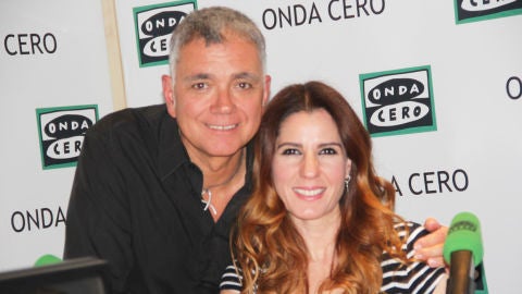 Diana Navarro con Juan Ram&oacute;n Lucas en M&aacute;s de uno