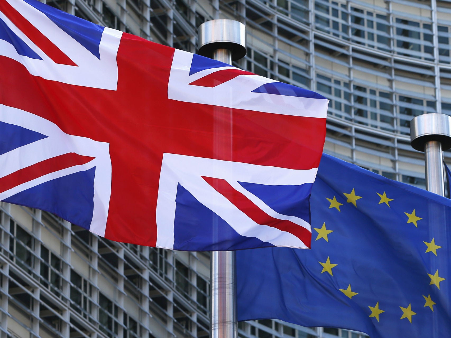 Londres cree que el acuerdo comercial con la UE debería ser "uno de los más fáciles de la Historia" Londres cree que el acuerdo comercial con la UE debería ser "uno de los más fáciles de la Historia"