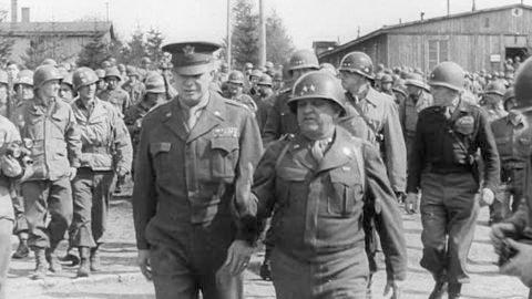  Eisenhower, y Patton en el campo de concentraci&oacute;n de Ohrdruf 
