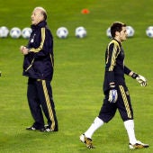 Vicente del Bosque e Iker Casillas, cada uno por su lado