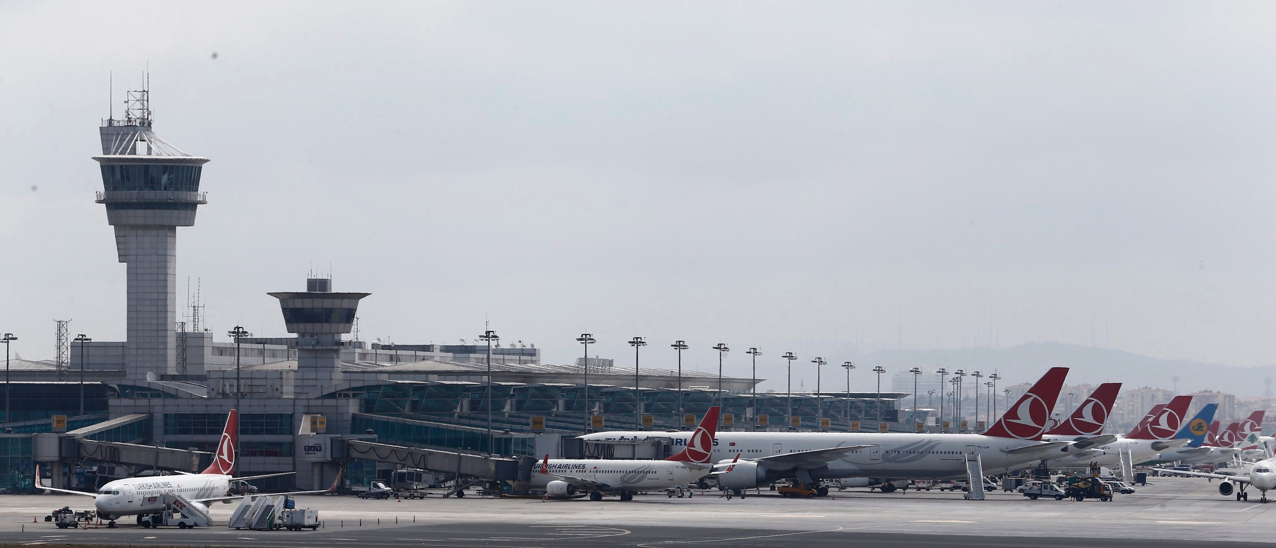 Desaparece en Turquía una española que huyó con su novia tras las amenazas de la familia de esta por su homosexualidad Desaparece en Turquía una española que huyó con su novia tras las amenazas de la familia de esta por su homosexualidad