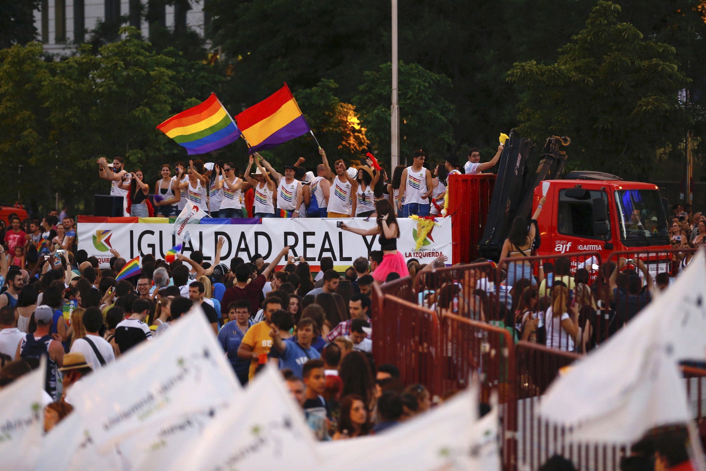 La Generalitat impone la primera sanción por la ley LGTBI por insultos homófobos La Generalitat impone la primera sanción por la ley LGTBI por insultos homófobos