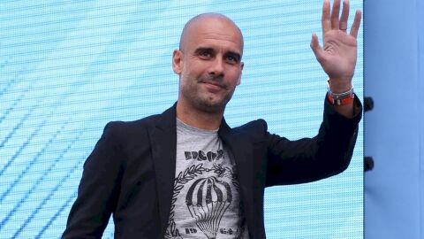 Pep Guardiola durante su presentaci&oacute;n como t&eacute;cnico del City
