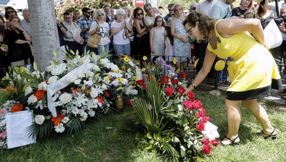 Homenaje en recuerdo a las víctimas del accidente de Metro de Valencia: "Nos están devolviendo la dignidad"
