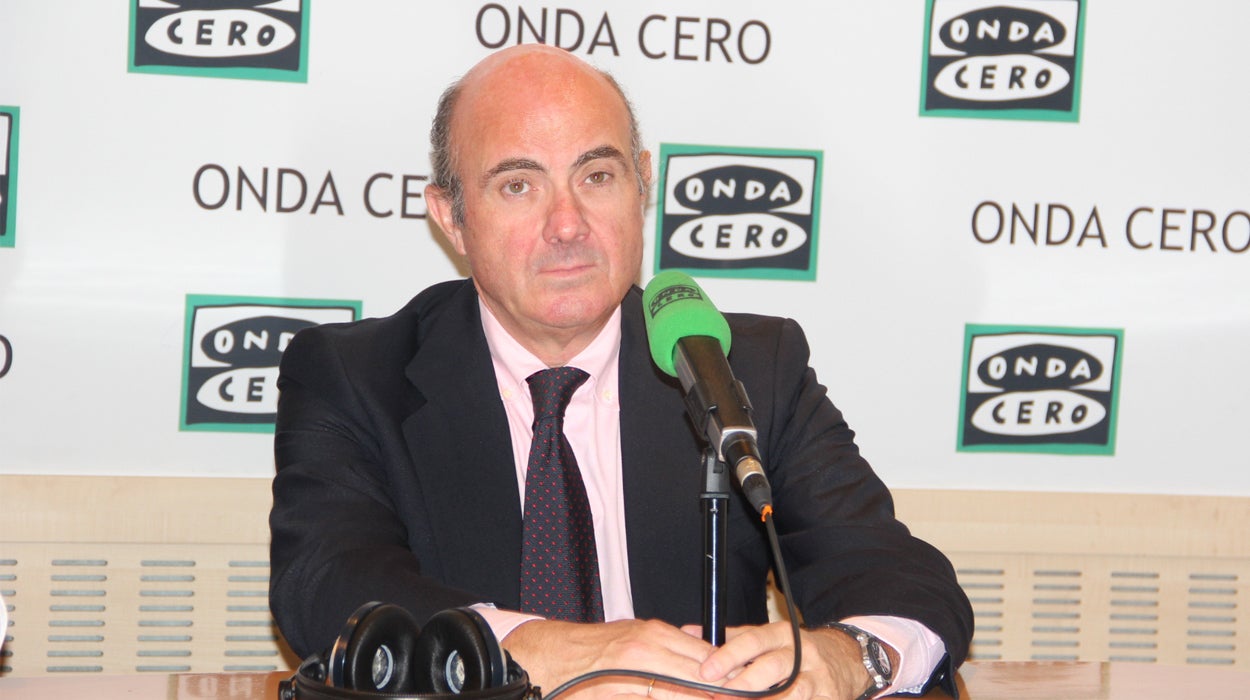 Luis de Guindos: "Si no se alimenta la evolución económica, la desaceleración llegará" Luis de Guindos: "Si no se alimenta la evolución económica, la desaceleración llegará"
