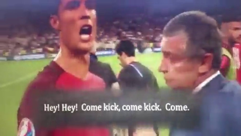 Frame 0.536924 de: El vídeo que demuestra el liderazgo de Cristiano Ronaldo en Portugal: "¡Si perdemos, que así sea!"