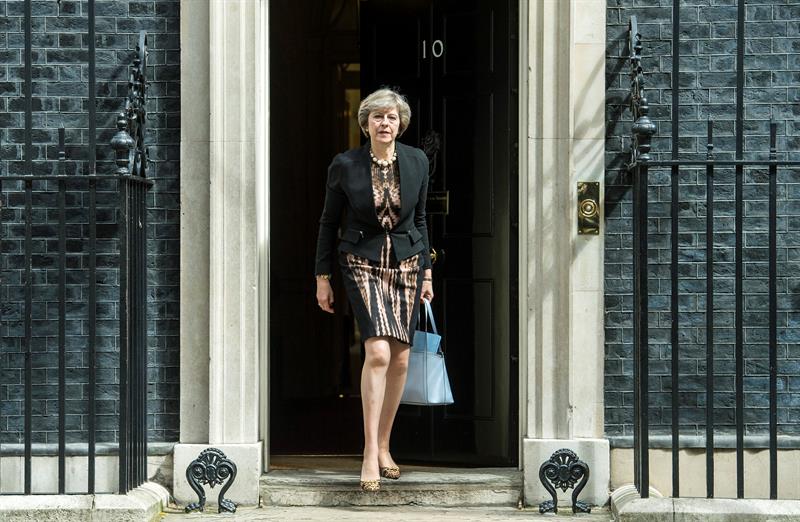 Theresa May lidera la carrera por suceder a David Cameron Theresa May lidera la carrera por suceder a David Cameron