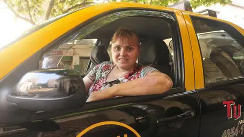 mujer taxista mujer taxista