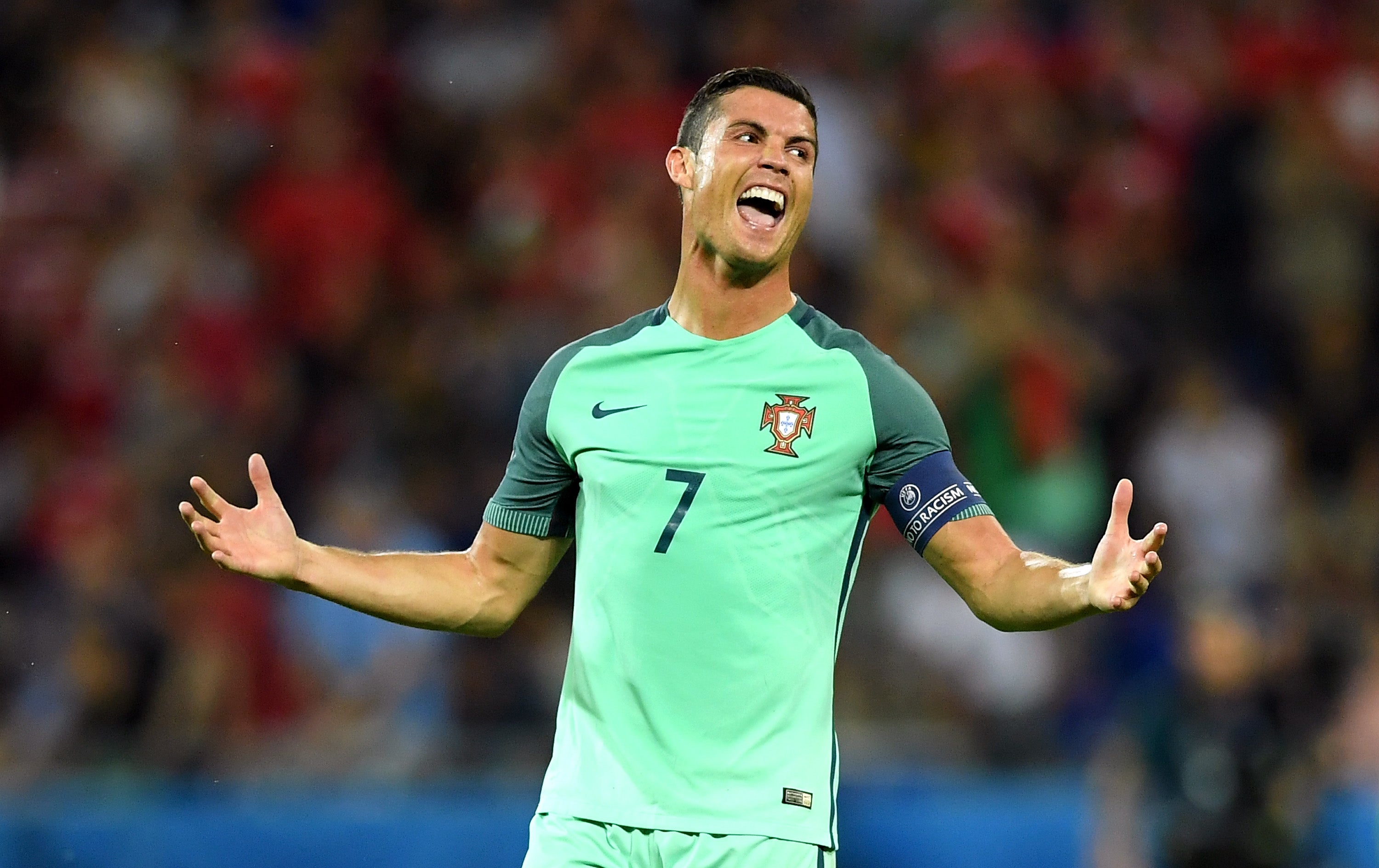 Cristiano Ronaldo: "Portugal estará en una final y hay que soñar" Cristiano Ronaldo: "Portugal estará en una final y hay que soñar"