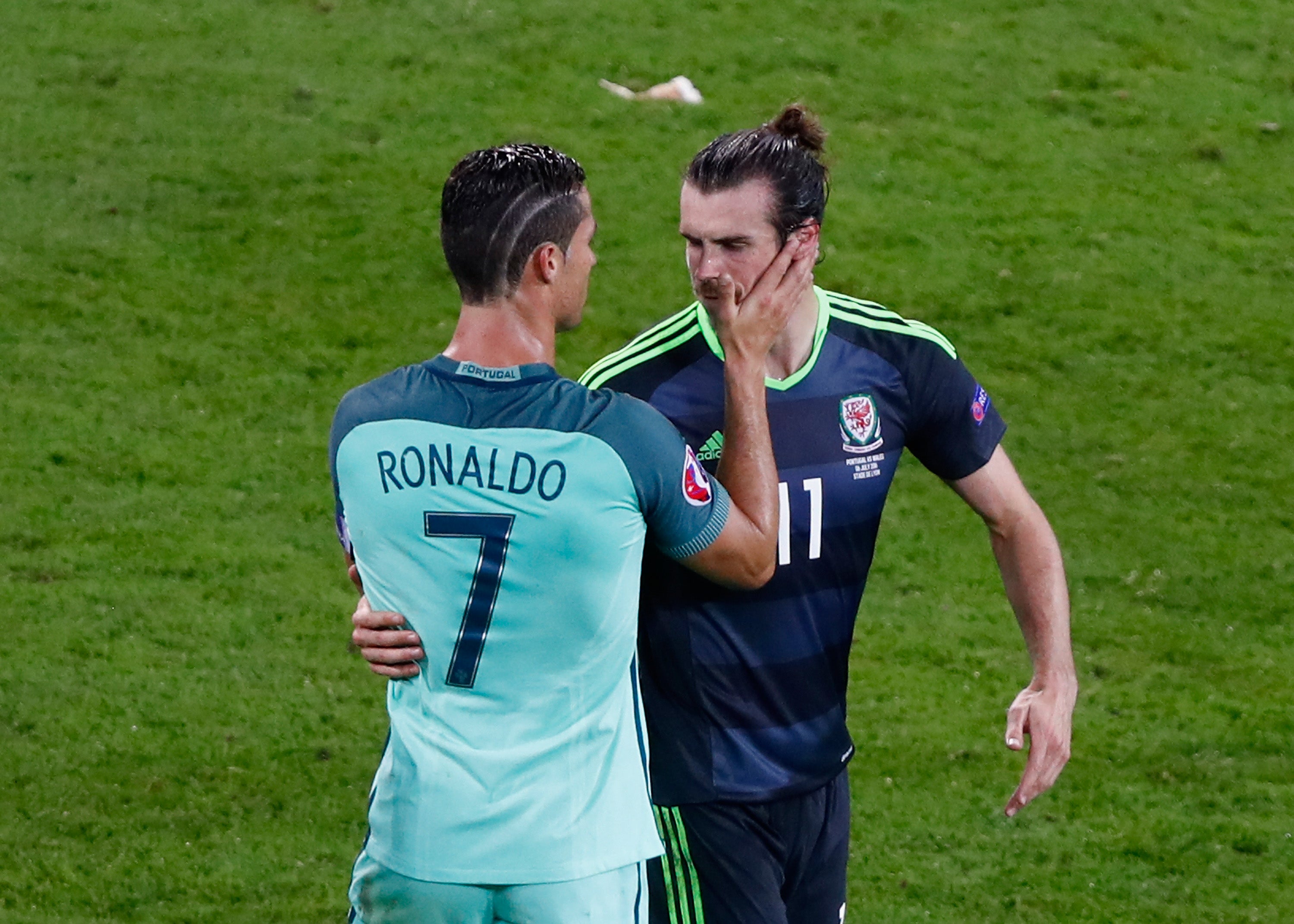 Análisis: Ronaldo se impone a Bale y Portugal espera en la final episode artwork