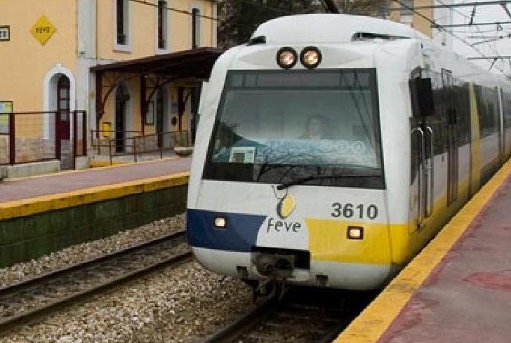 La oposición arrecia en su crítica por el fiasco de Feve La oposición arrecia en su crítica por el fiasco de Feve